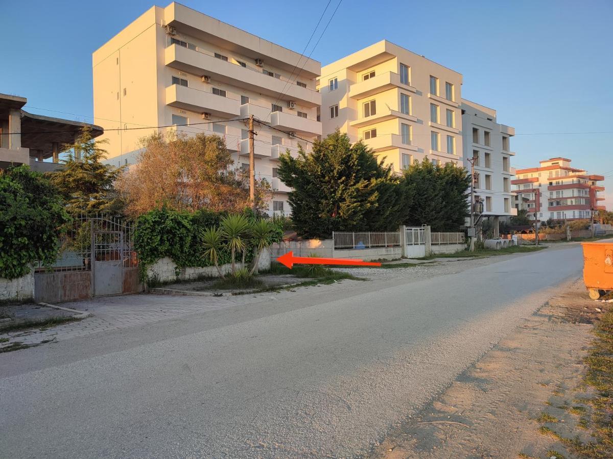 Sabi Apartment Golem Qerret Exterior photo